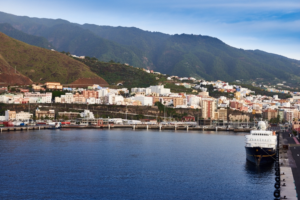 Santa Cruz La Palma се събужда