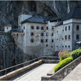 Predjama Castle