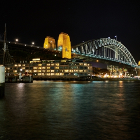 Harbour Bridge&Hayat Hotel at night