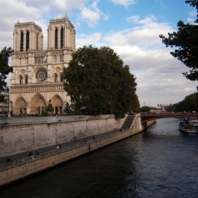 Поглед към Notre-Dame de Paris