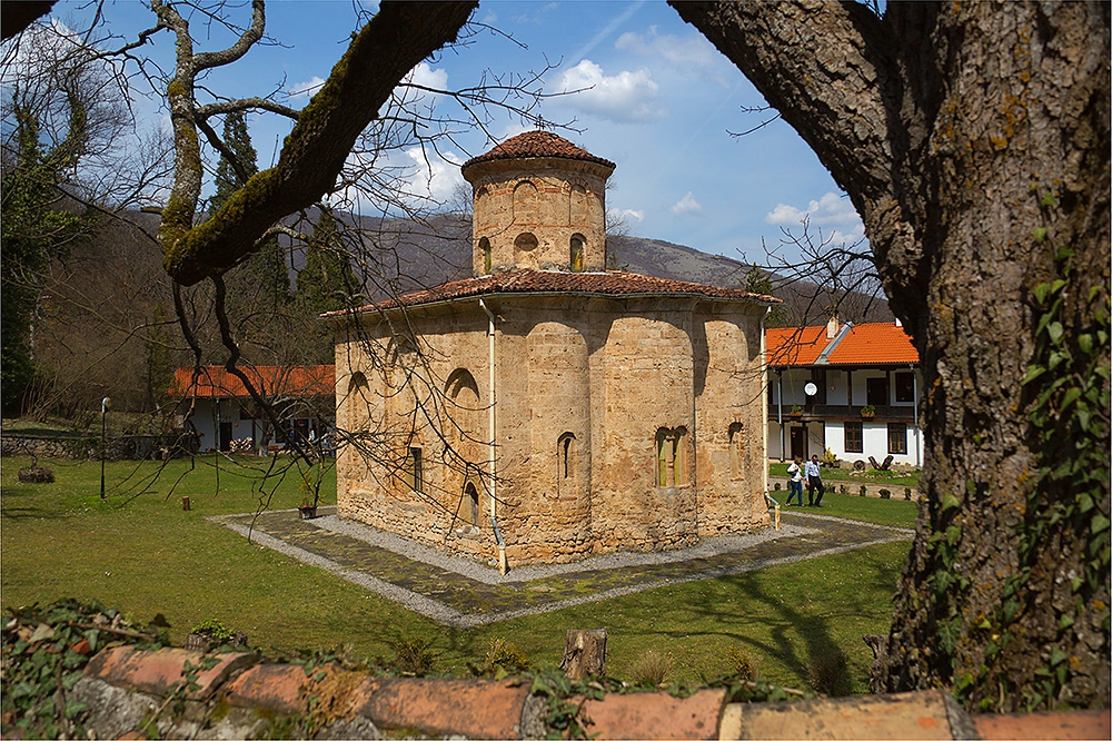 Земенски манастир черквата