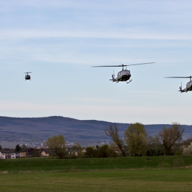 Хеликоптери Bell UH-1D - тренировъчен полет на немските военновъздушни  сили (Luftwaffe)