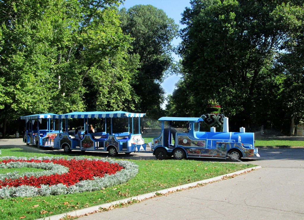 В парка - 2