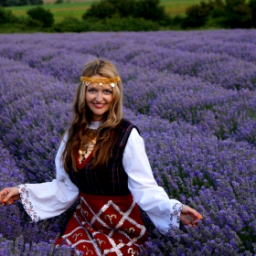 България