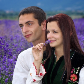 Заедно...