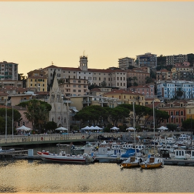 Привечер в Porto Maurizio, Imperia, Italy