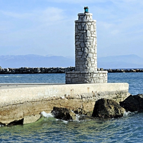 Фарът