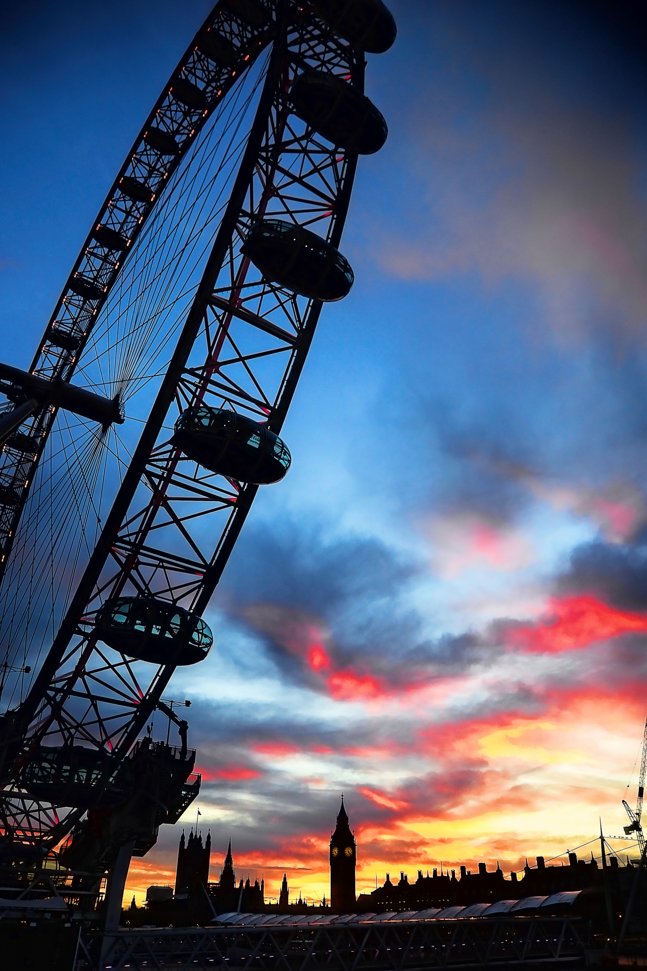 London sunset over the city