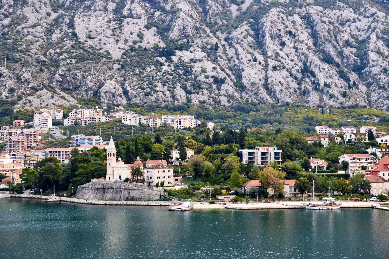 Through the Kotor's fjord...