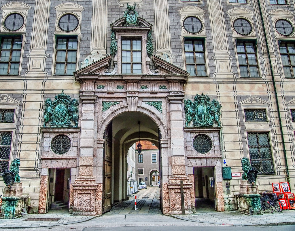Rezidenz - Entrance Gate