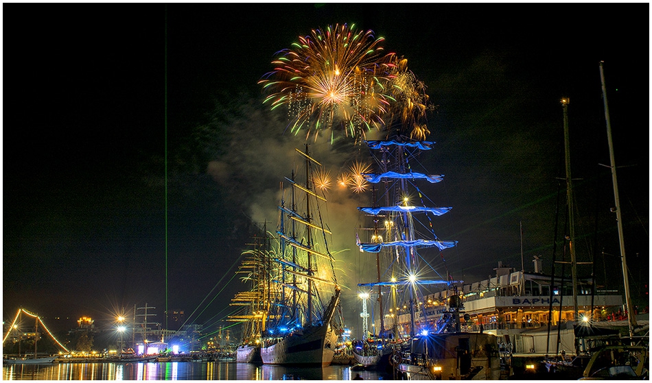 Огнено шоу за края на Tall Ships 2016