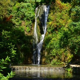 водата