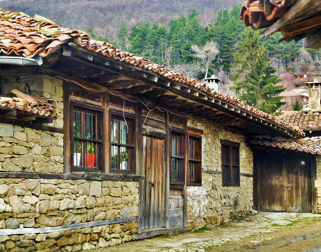 Старата къща