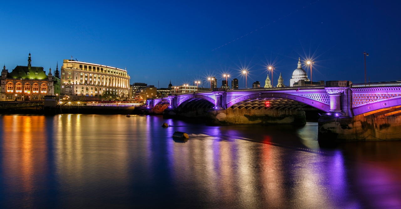 London by night