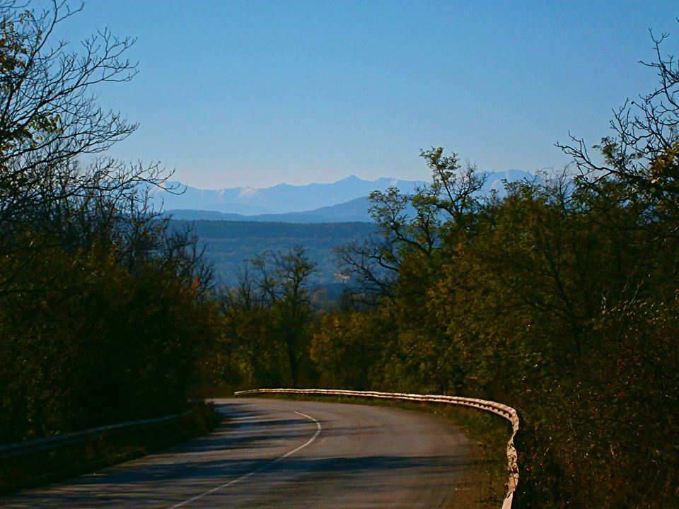 Завоят