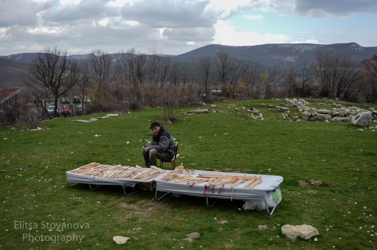В планината