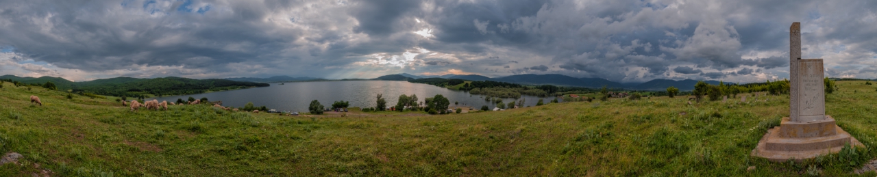 Панорамно от яз. Жребчево