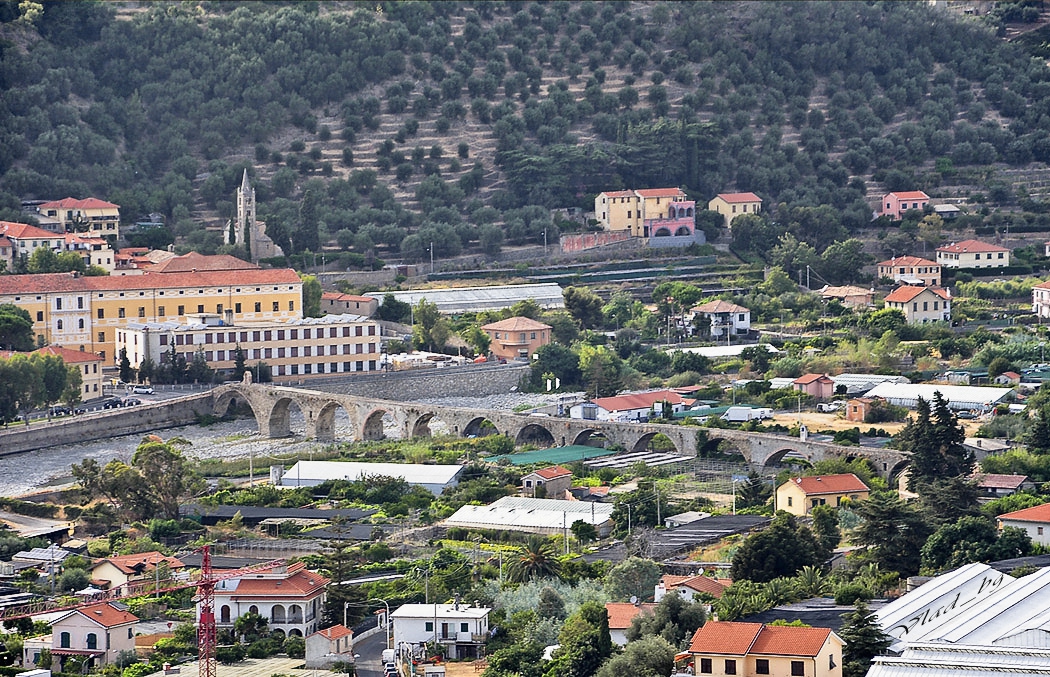 Il ponte antico,Taggia, Italy