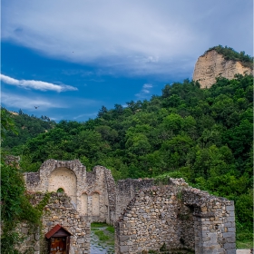 Мелник - останките от църквата 