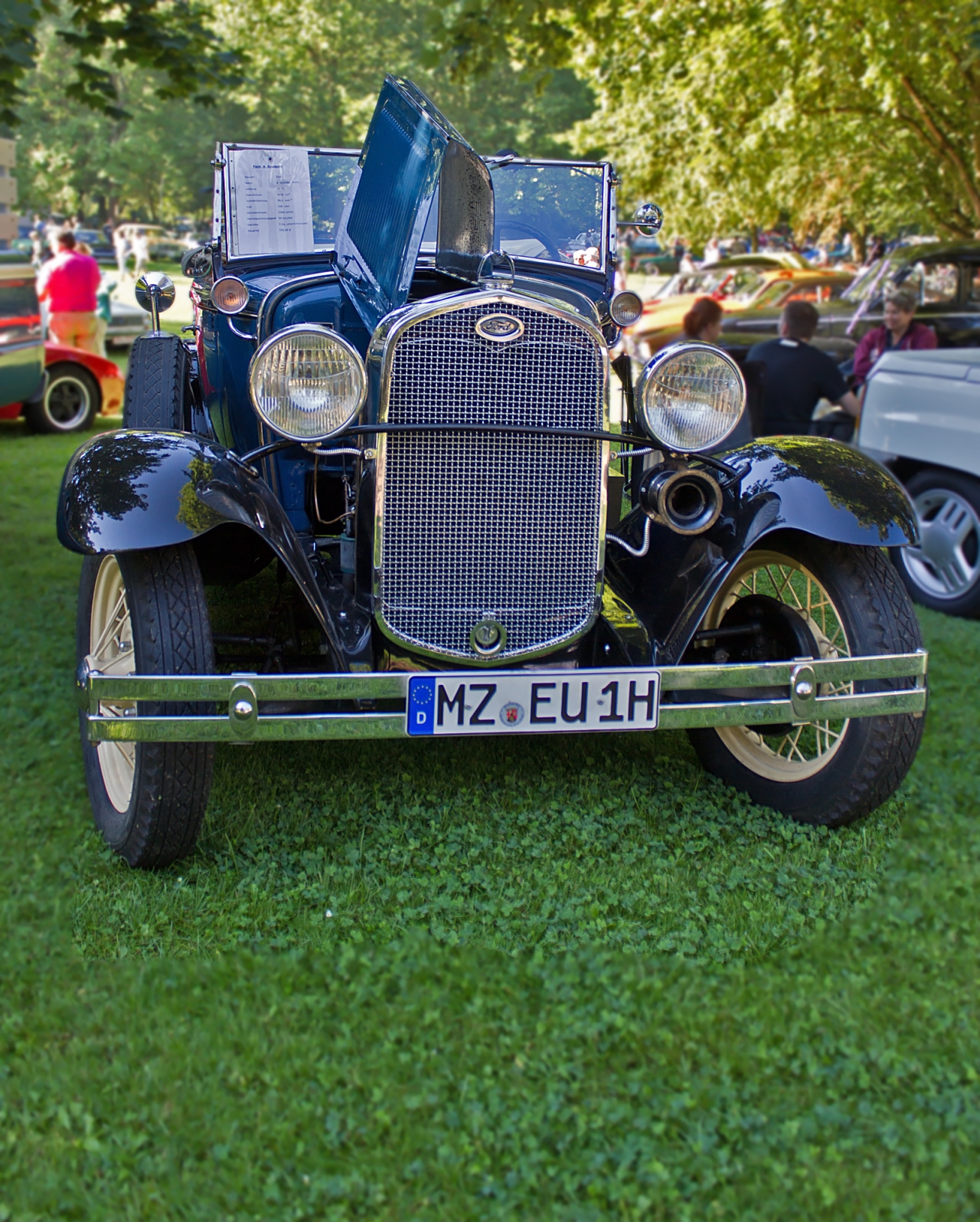 Ford A Roadster  1930 ... и малко детайли в коментара