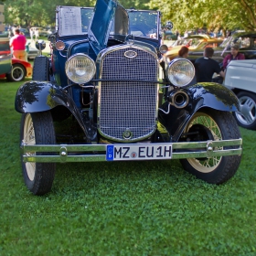 Ford A Roadster  1930 ... и малко детайли в коментара
