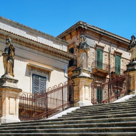 Modica - Duomo di San Pietro 2