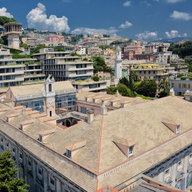 Над керемидите на Palazzo Doria -Tursi, Генуа