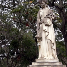 Bonaventure cemetary