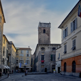 Рiazza San Michele, Albenga