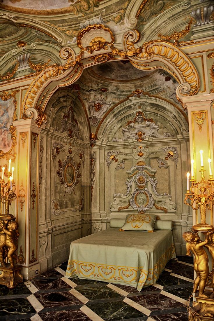 В покоите на  Palazzo Rosso, 1677 г.