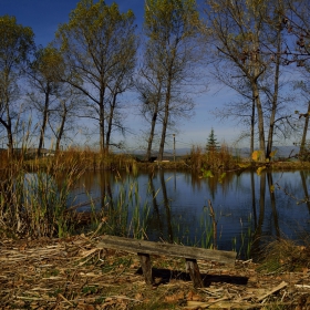 Край водата ...