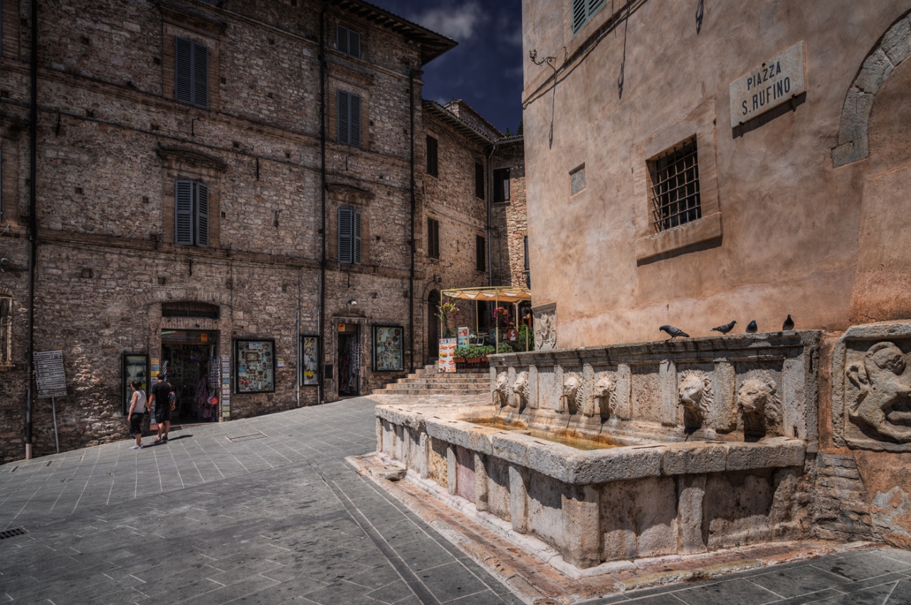 Piazza S. Rufino - Assisi