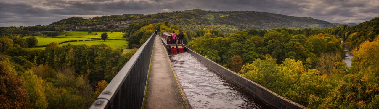 Pontcysyllte Aqueduct, Wales - две кликвания, моля