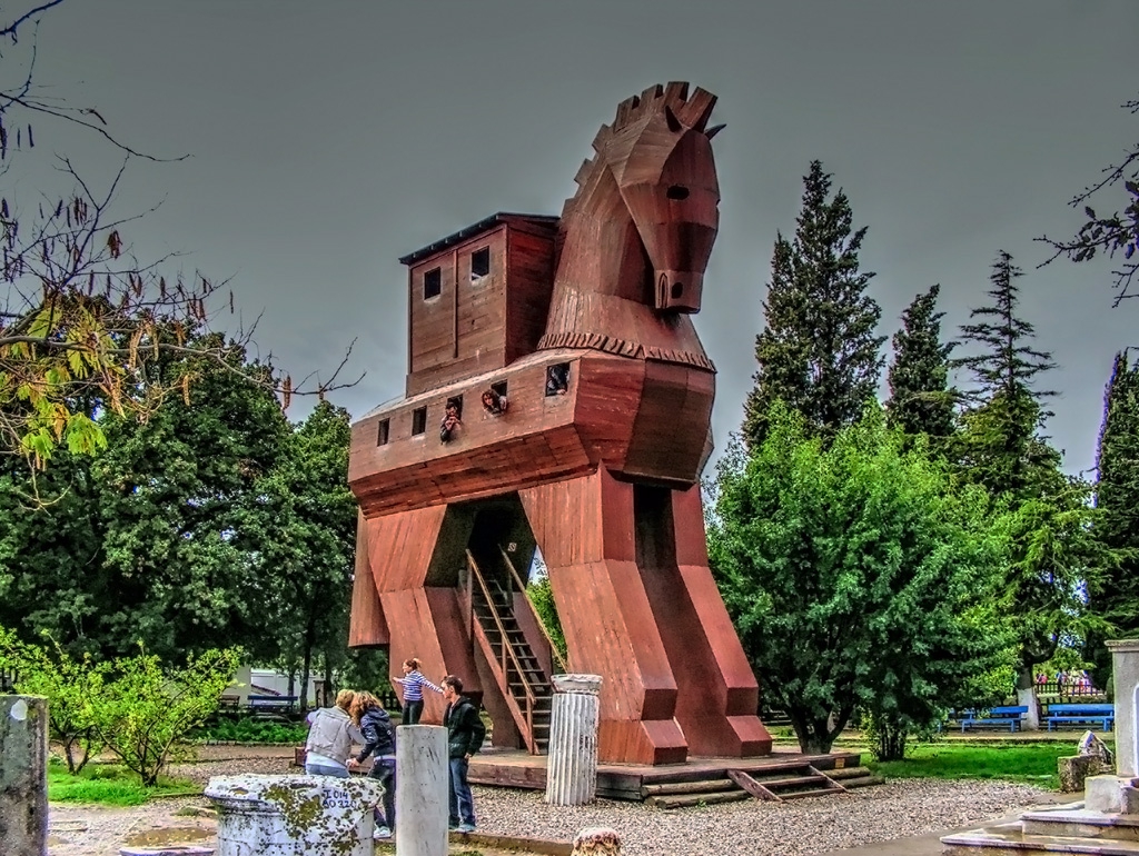 Троянският кон