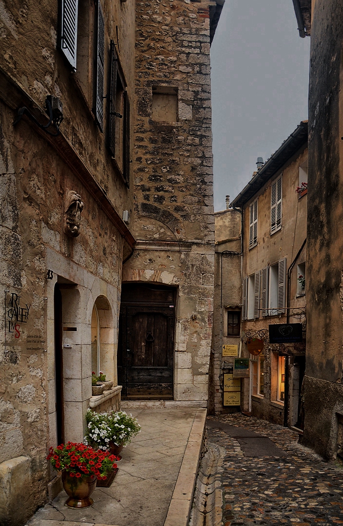 Привечерно притихнало в Saint-Paul de Vence