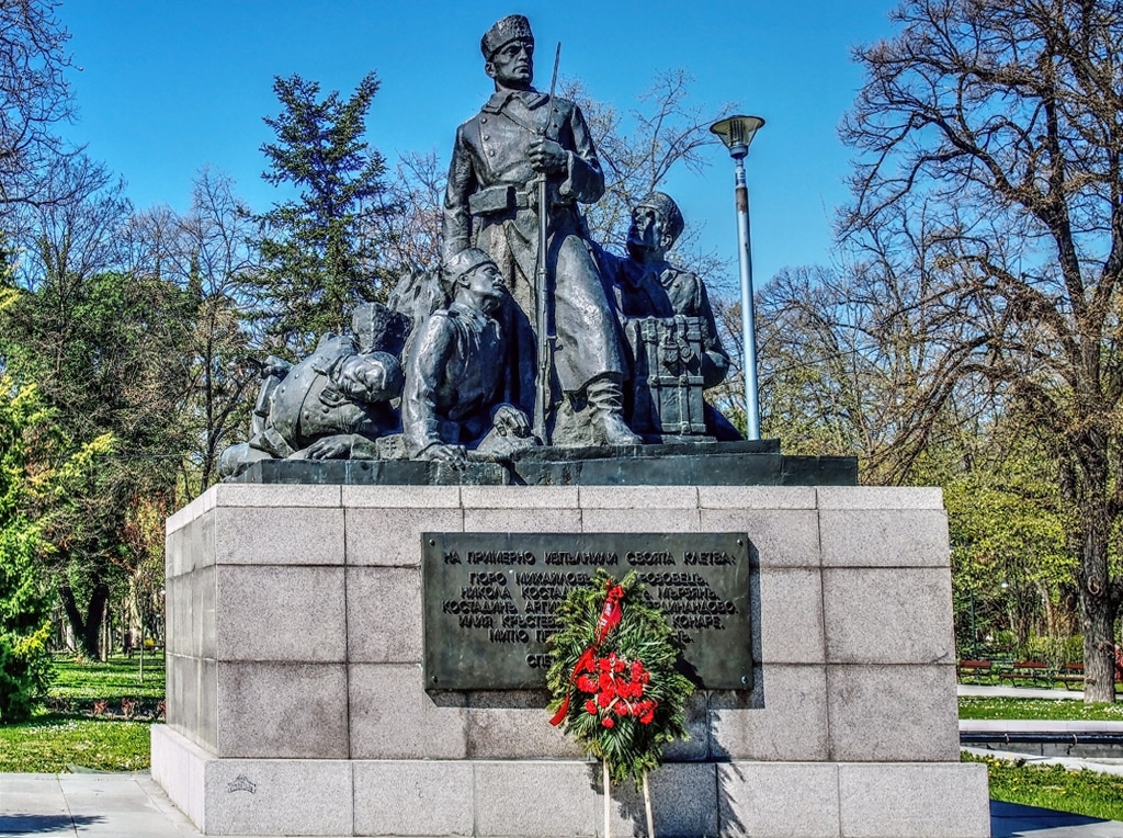 Пловдив - Паметник на Гюро Михайлов