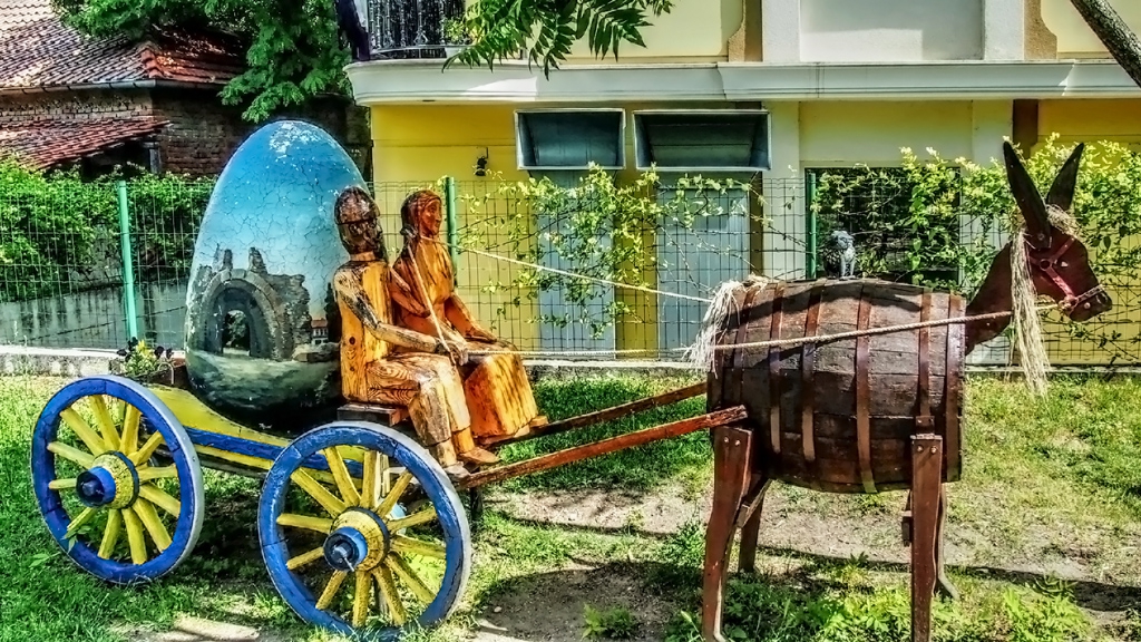 В църковния двор