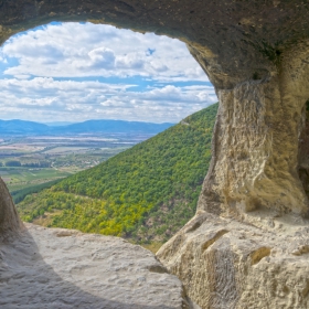 Ханкрумовски скален манастир