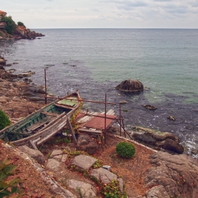 Старата лодка