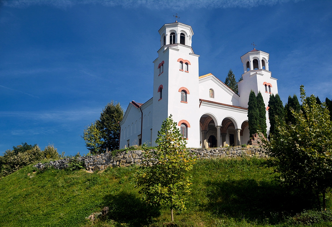 Манастирската църква 