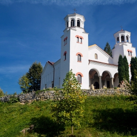 Манастирската църква 
