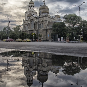 Катедралата.