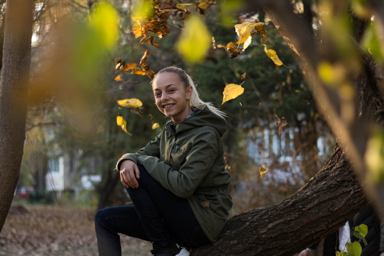 Autumn girl