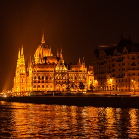 Унгарският парламент в Будапеща