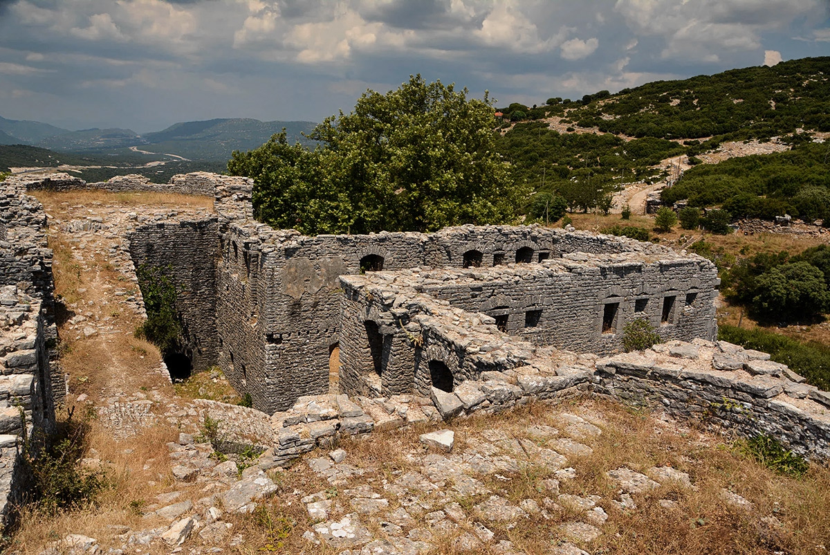 Pente Pigadia Castle, 1805 г.