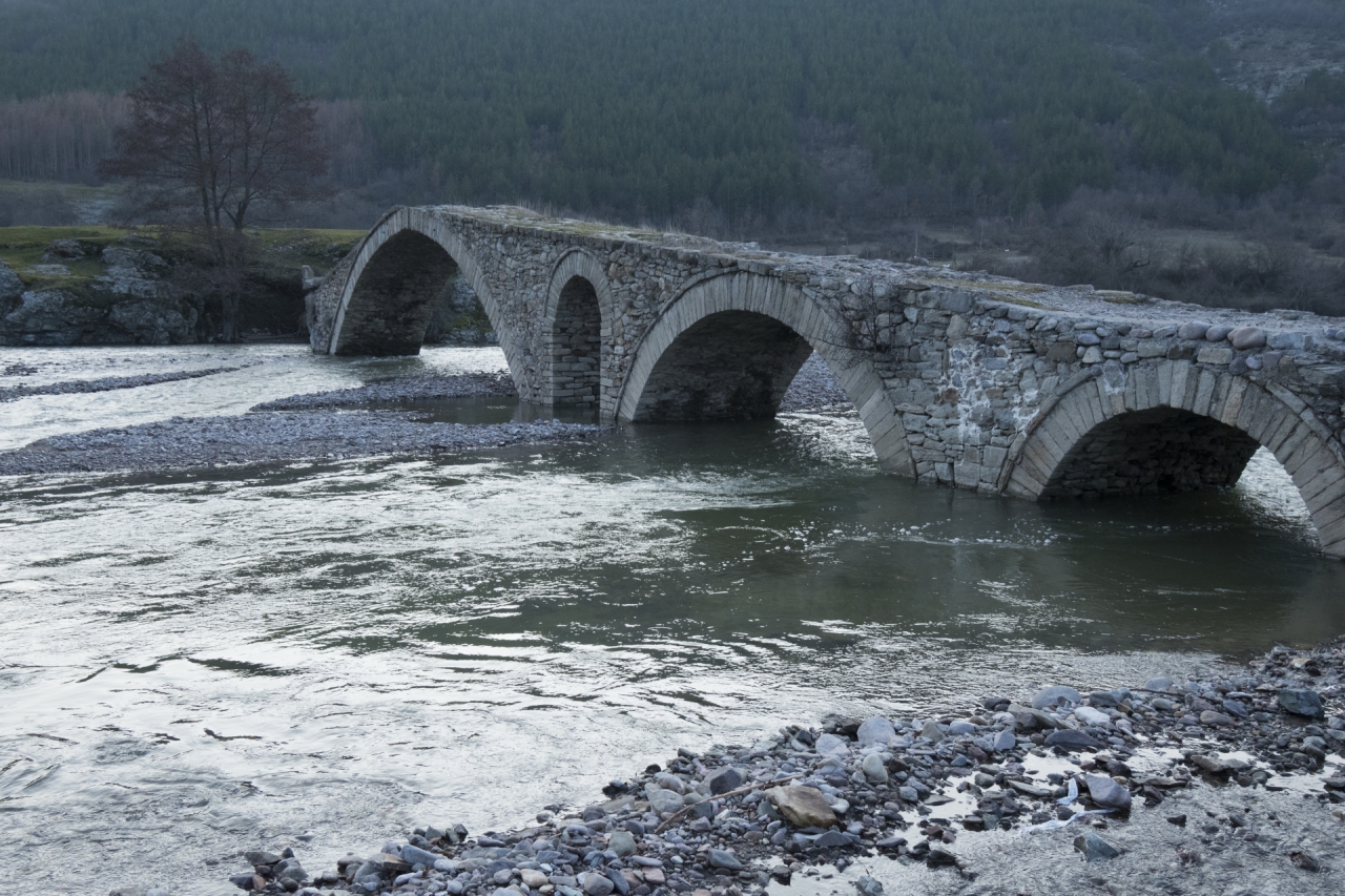 Стария мост край село Ненково