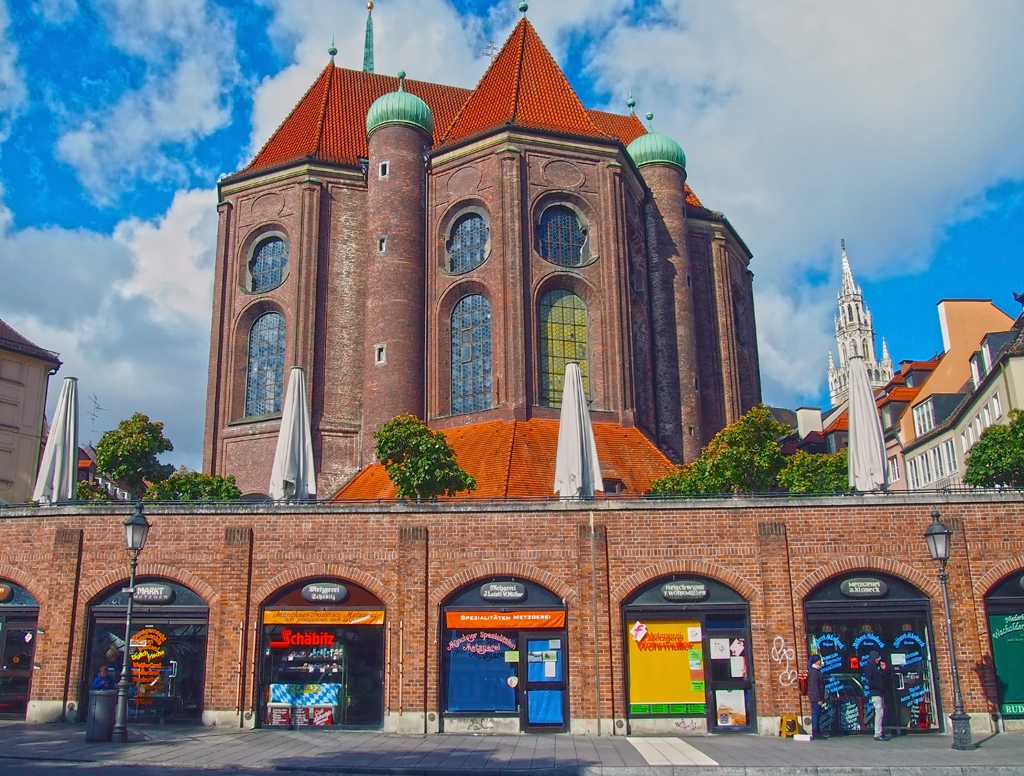 Munich - Peterskirche