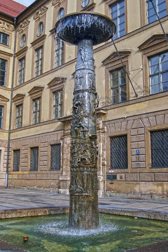 Richard-Straus Brunen