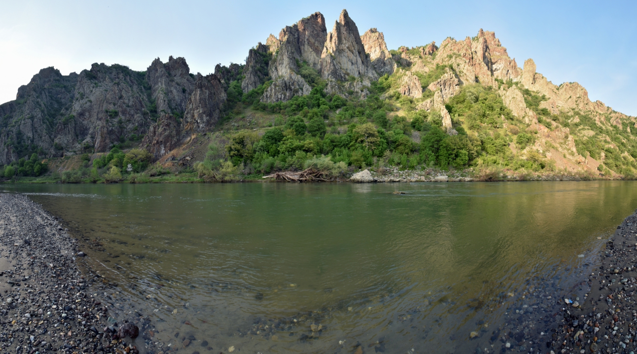 Скалите край Маджарово