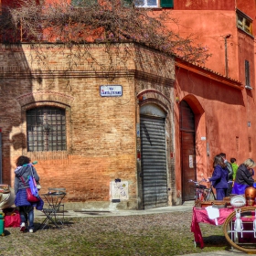 Пазар с антики на via Santo Stefano